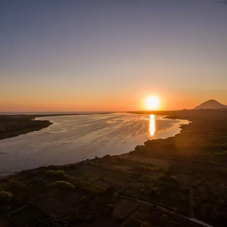 Nissos Apartment Línia